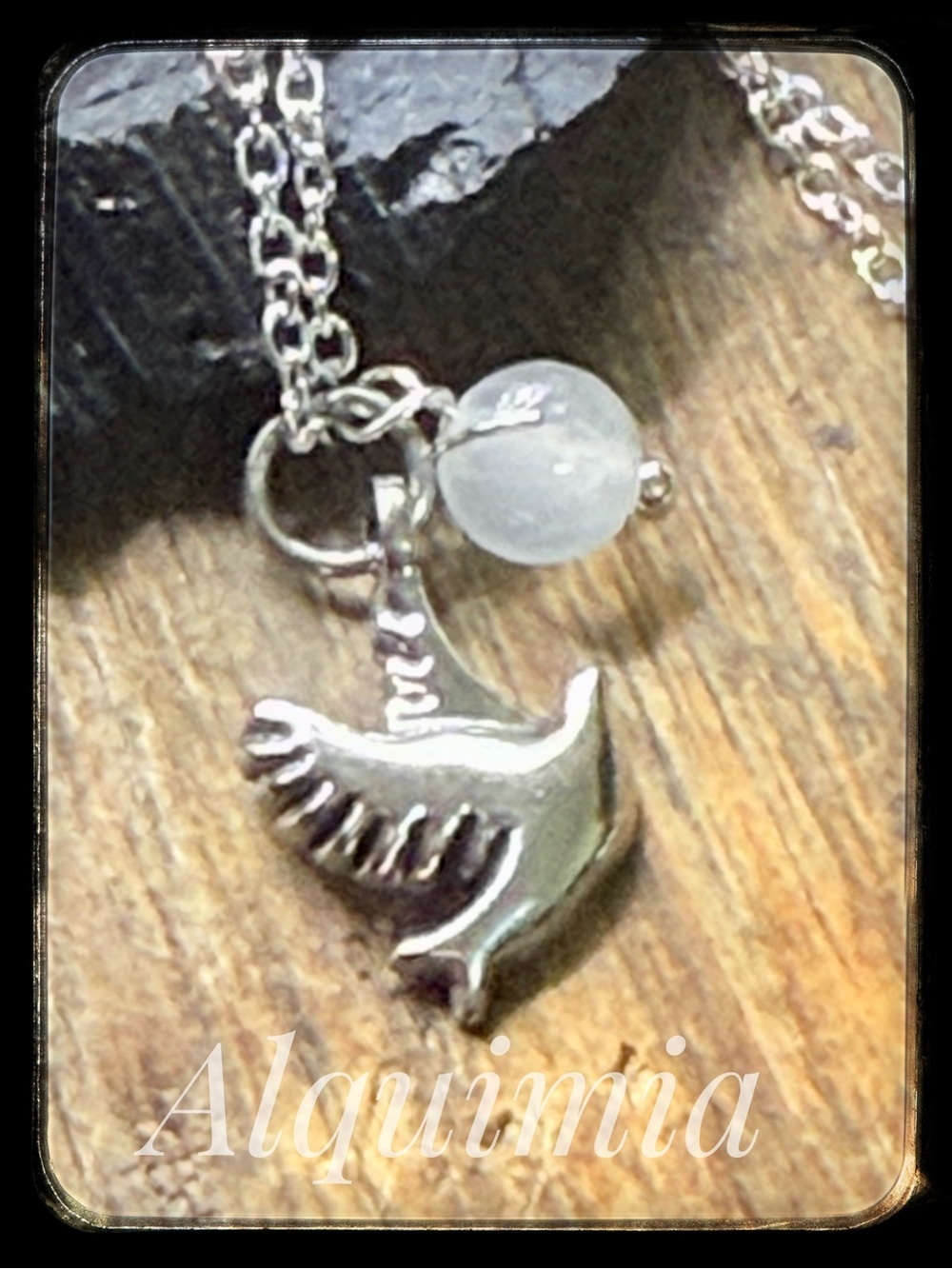 CUÍDAME 🙏 Silver and White selenite dove 🕊️ charms necklace